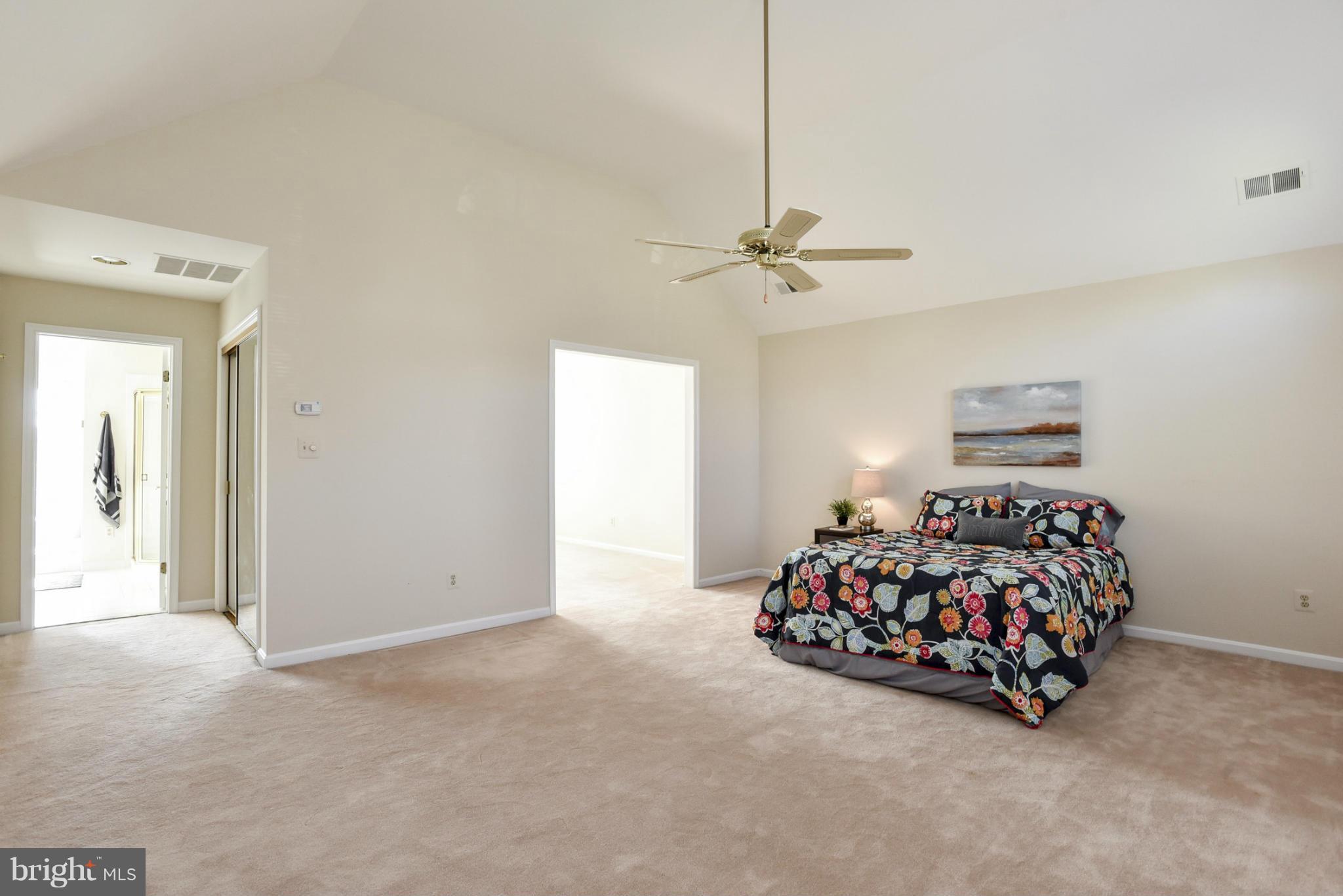 9723 Middleton Ridge Road Vienna, VA 22182 - Photo 15 of 30 Bedroom (Master)