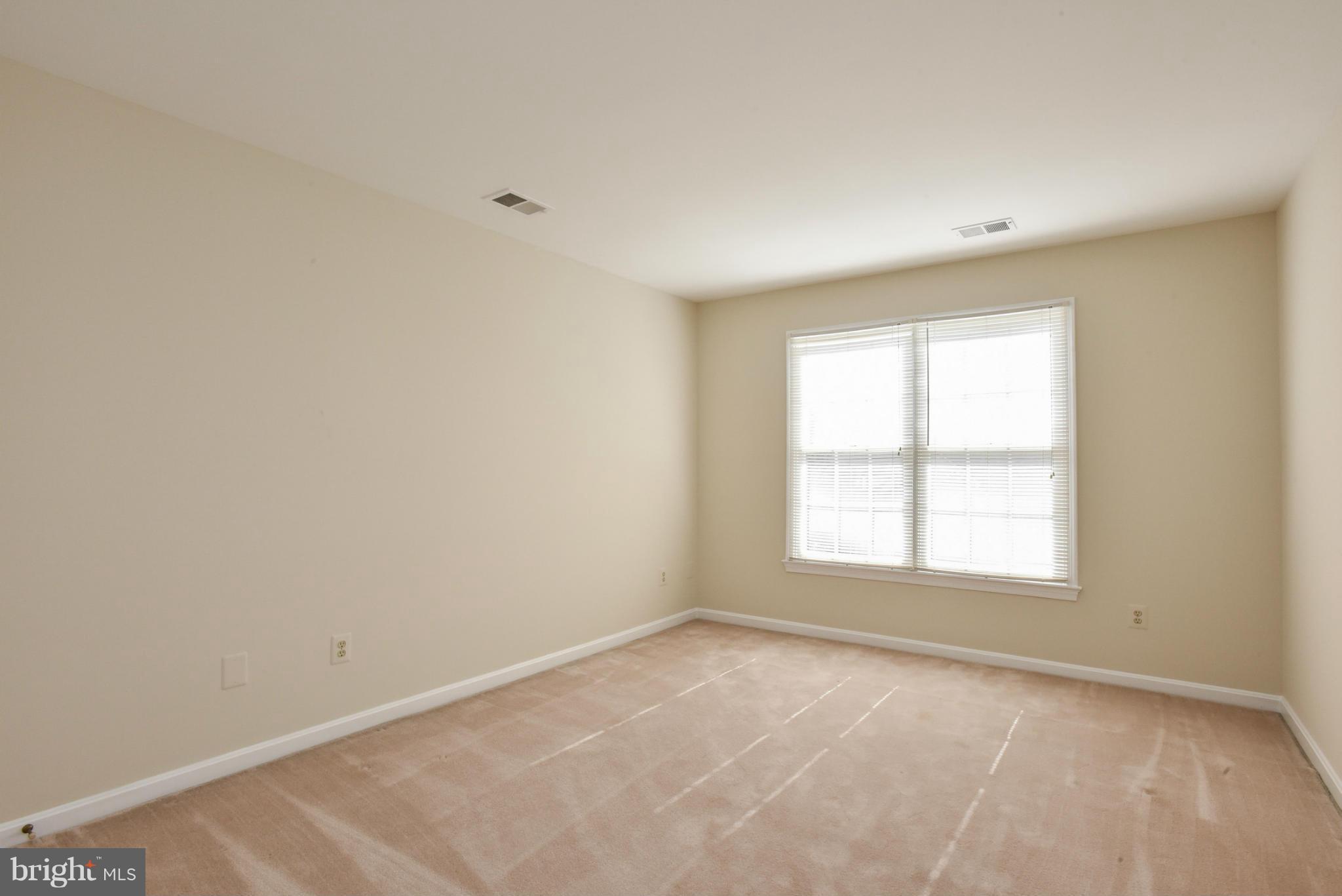 9723 Middleton Ridge Road Vienna, VA 22182 - Photo 21 of 30 Bedroom 3