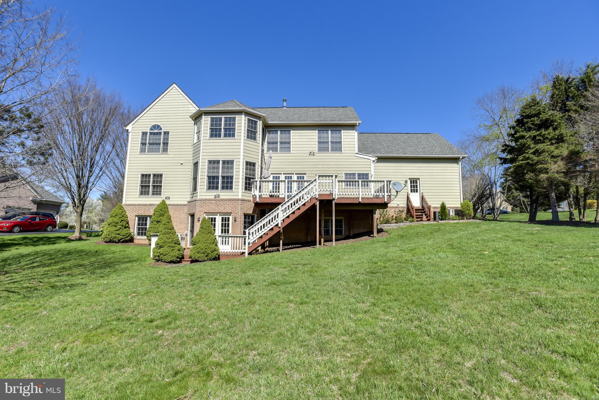 9723 Middleton Ridge Road Vienna, VA 22182 - Photo 29 of 30 Rear of Home and Yard