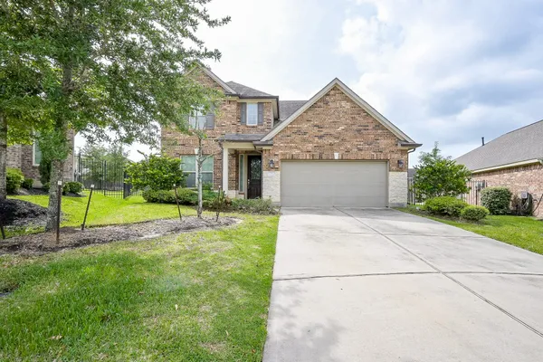 $429,999 | 7 Florentino Vine Place, Magnolia, TX 77354