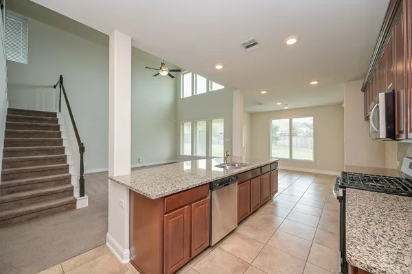 $429,999 | 7 Florentino Vine Place, Magnolia, TX 77354