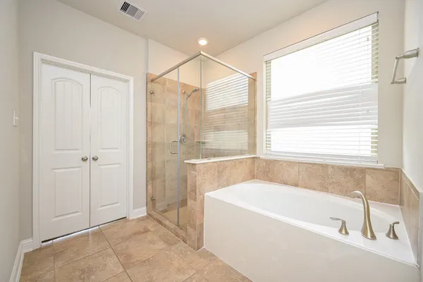 $429,999 | 7 Florentino Vine Place, Magnolia, TX 77354