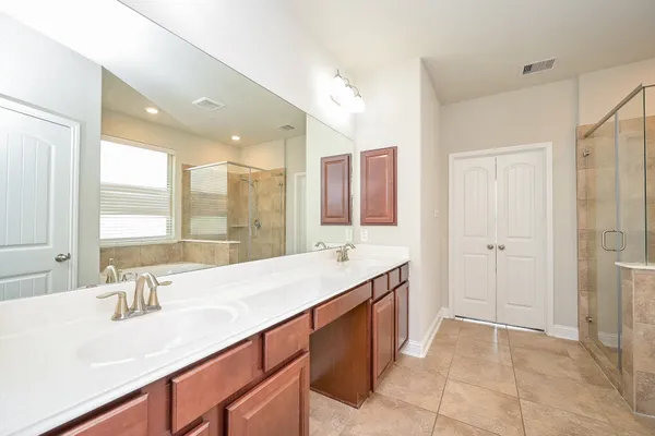 $429,999 | 7 Florentino Vine Place, Magnolia, TX 77354