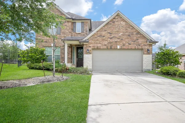 $429,999 | 7 Florentino Vine Place, Magnolia, TX 77354