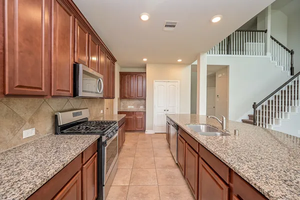 $429,999 | 7 Florentino Vine Place, Magnolia, TX 77354