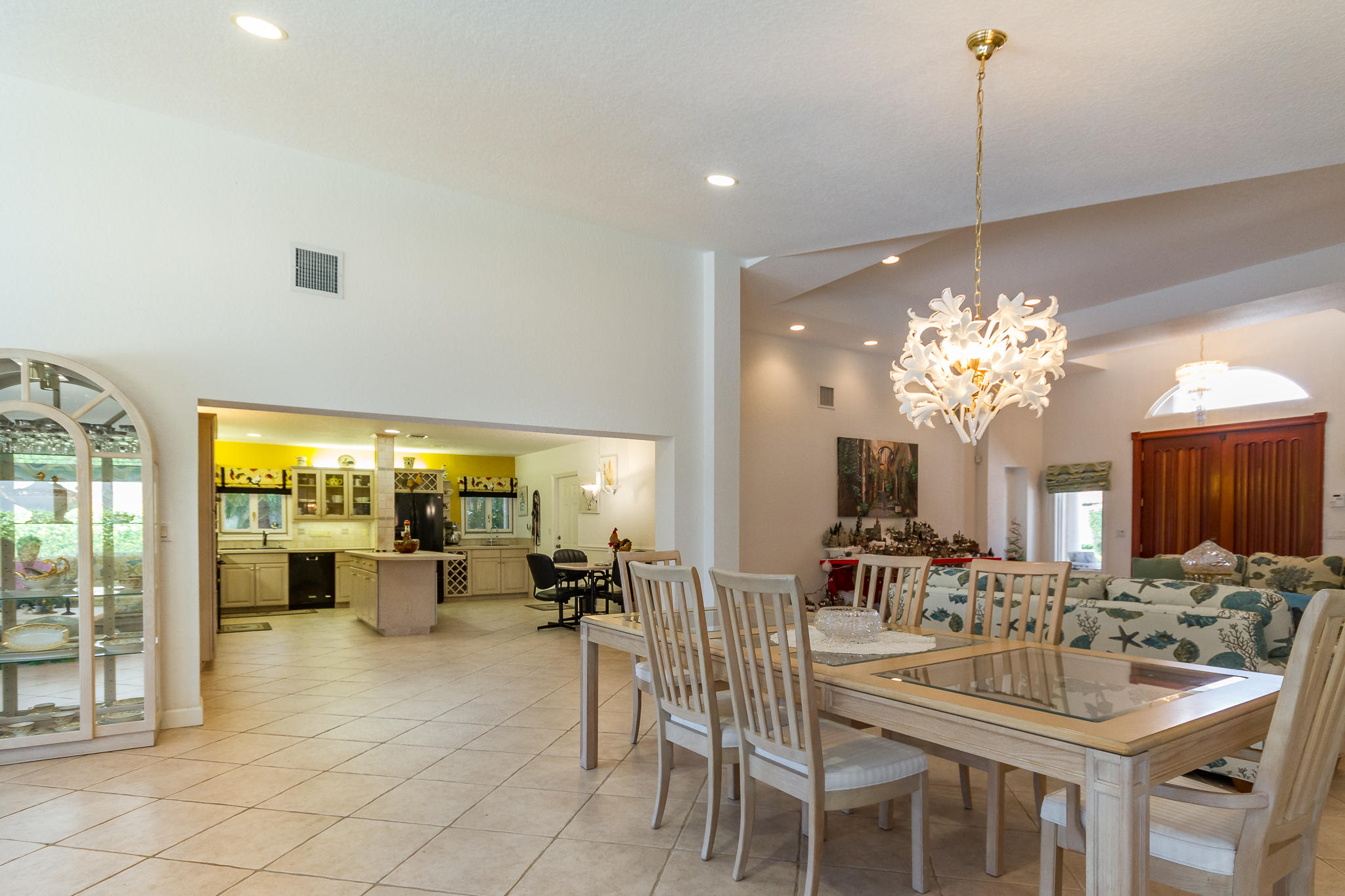 550 Phillips Drive Boca Raton, FL 33432 - Photo 13 of 35 550 Phillips Drive - Boca Raton-16