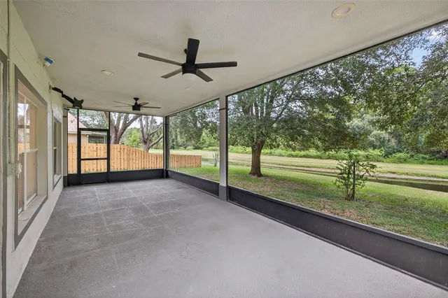 $389,900 | 2642 Golden Antler Lane, Lutz, FL 33559