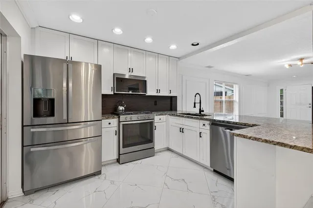 $389,900 | 2642 Golden Antler Lane, Lutz, FL 33559