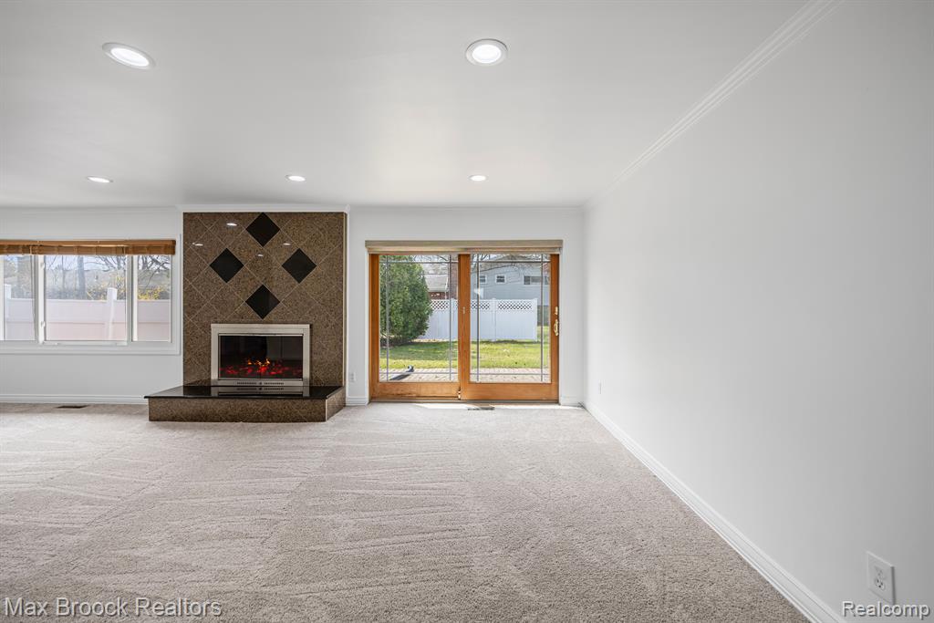 32036 Red Clover Road Farmington Hills, MI 48334 - Photo 9 of 44