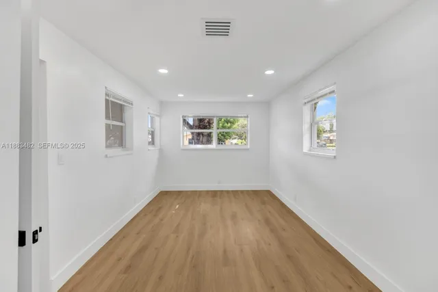 $699,000 | 327 Southeast 2nd Avenue, Dania Beach, FL 33004