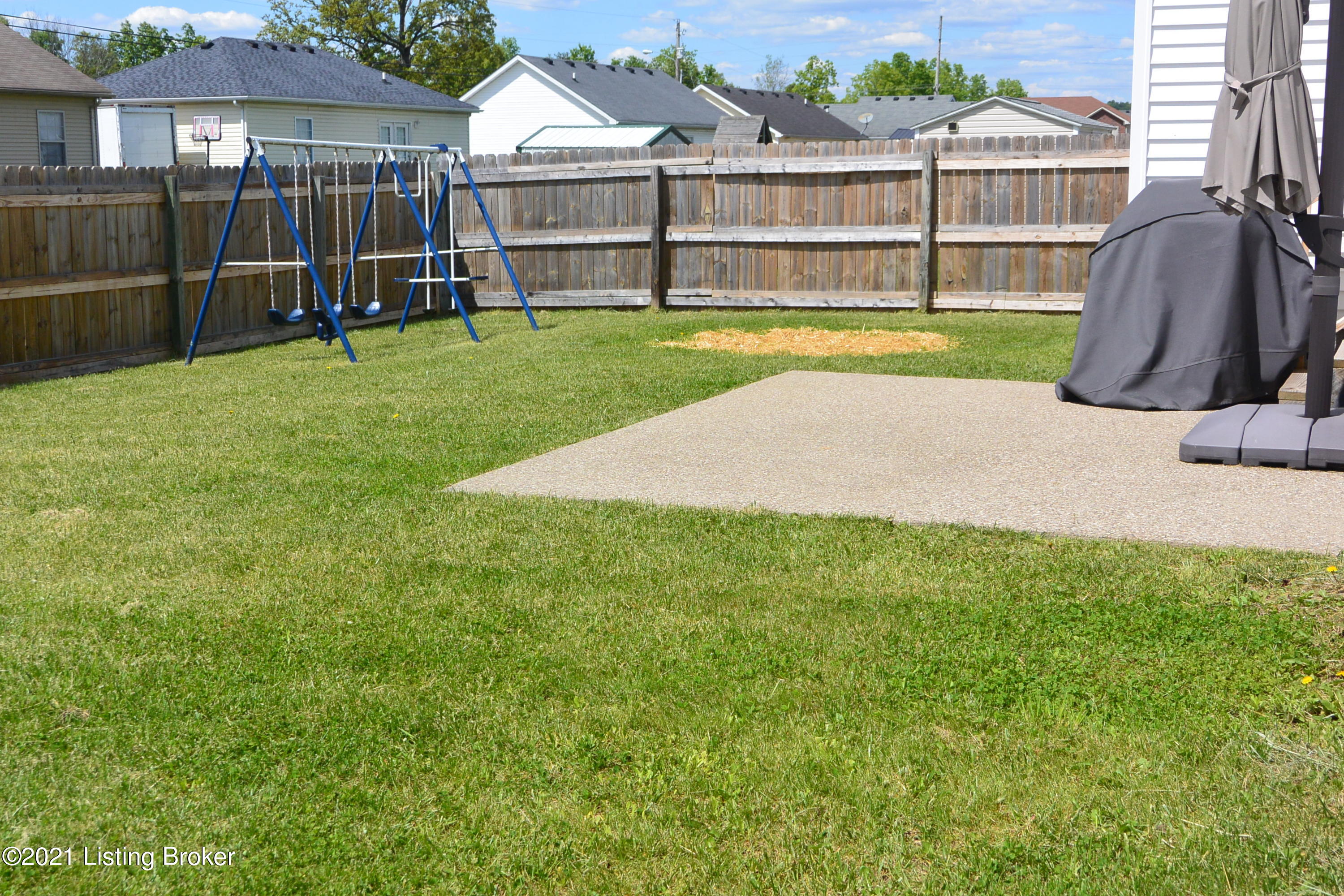 173 Madison Rae Boulevard Shepherdsville, KY 40165 - Photo 32 of 33 DSC_2917