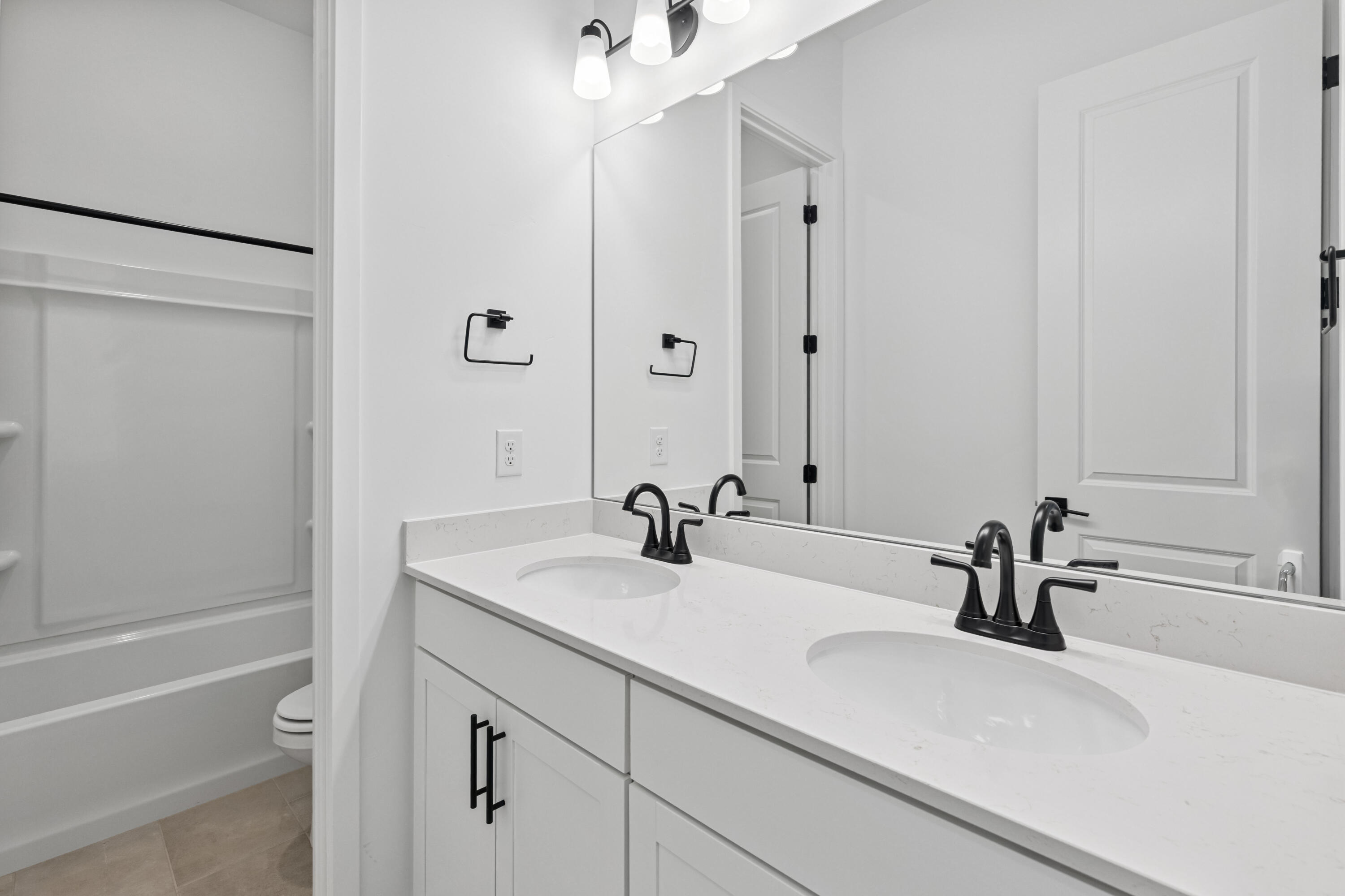 673 South 230 West, Unit LOT 9) Ivins, UT 84738 - Photo 4 of 27 VE9 full bath