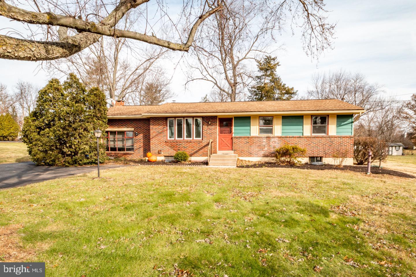 709 Park Road Lansdale, PA 19446 - Photo 2 of 26 Gallery Image 2
