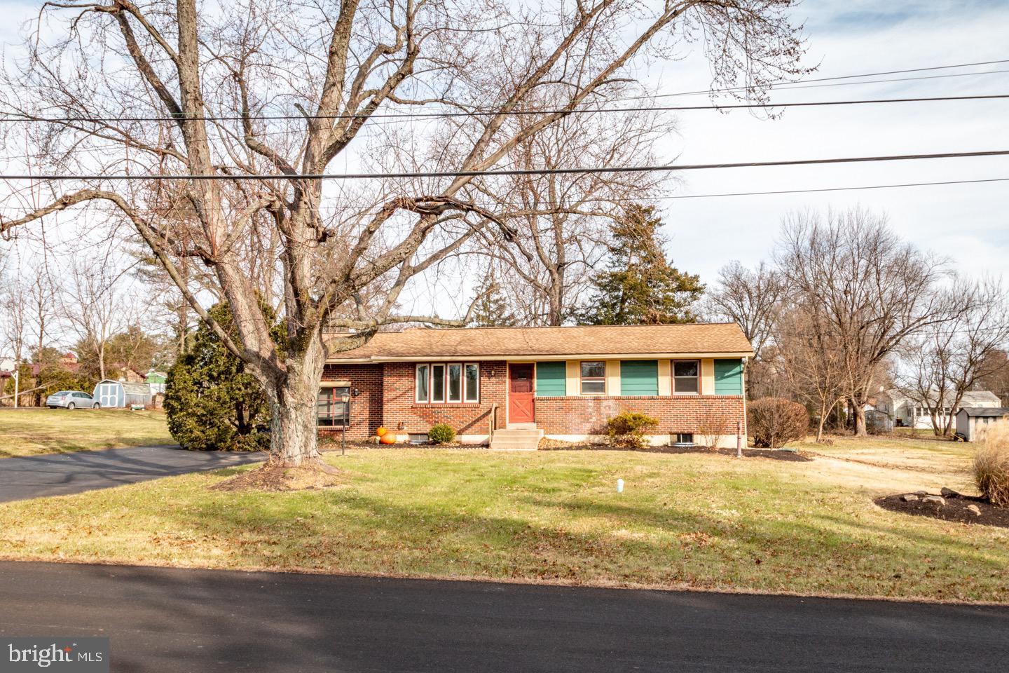 709 Park Road Lansdale, PA 19446 - Photo 3 of 26 Gallery Image 3