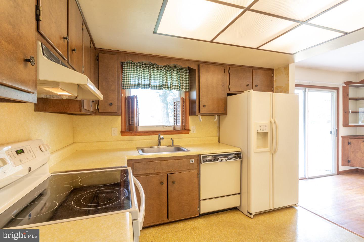 709 Park Road Lansdale, PA 19446 - Photo 8 of 26 Gallery Image 8