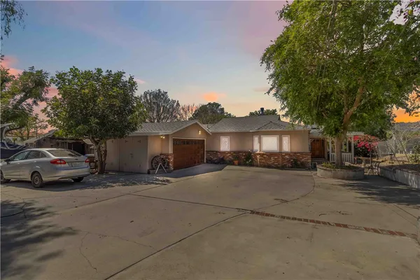 $1,299,000 | 10457 Variel Avenue, Chatsworth, CA 91311