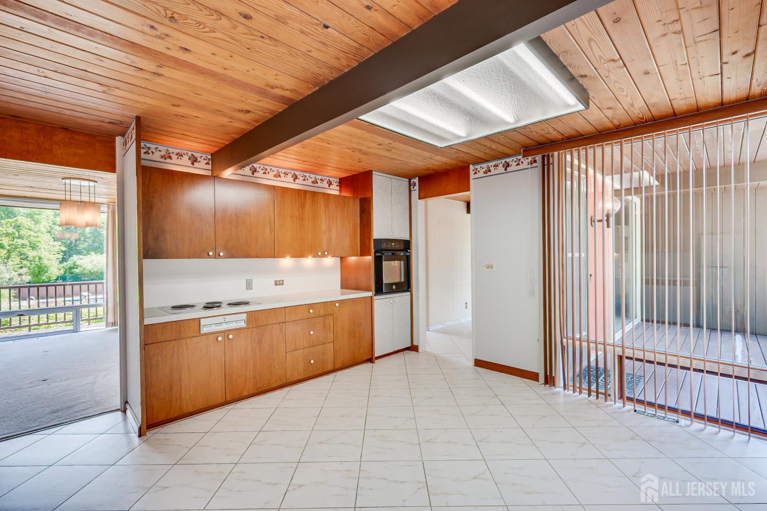 34 Henderson Road Kendall Park, NJ 08824 - Photo 16 of 56