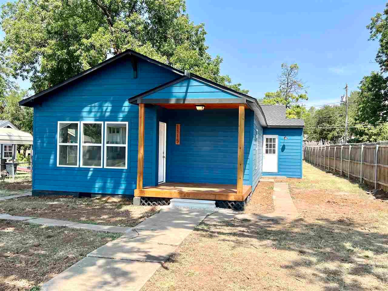 1115 Elm Street Perry, OK 73077 - Photo 2 of 27 Gallery Image 2