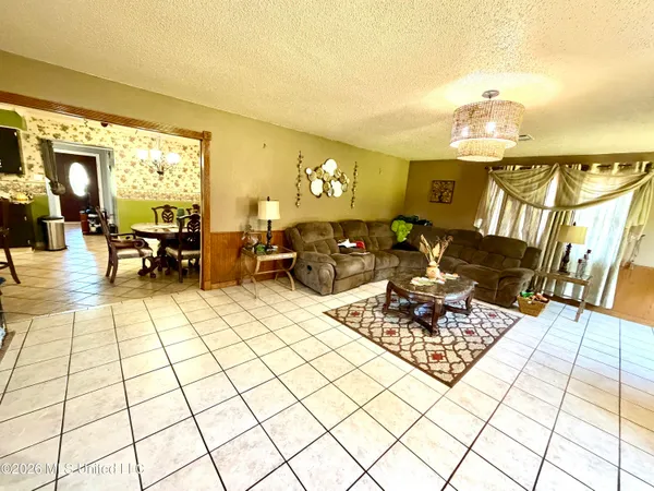 $179,000 | 4210 Pimlico Street, Pascagoula, MS 39581
