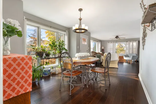 $389,000 | 118 West Reader Street, Elburn, IL 60119