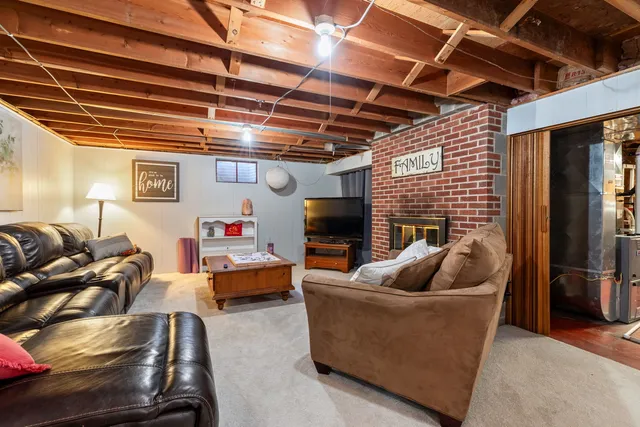 $389,000 | 118 West Reader Street, Elburn, IL 60119