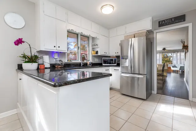 $389,000 | 118 West Reader Street, Elburn, IL 60119