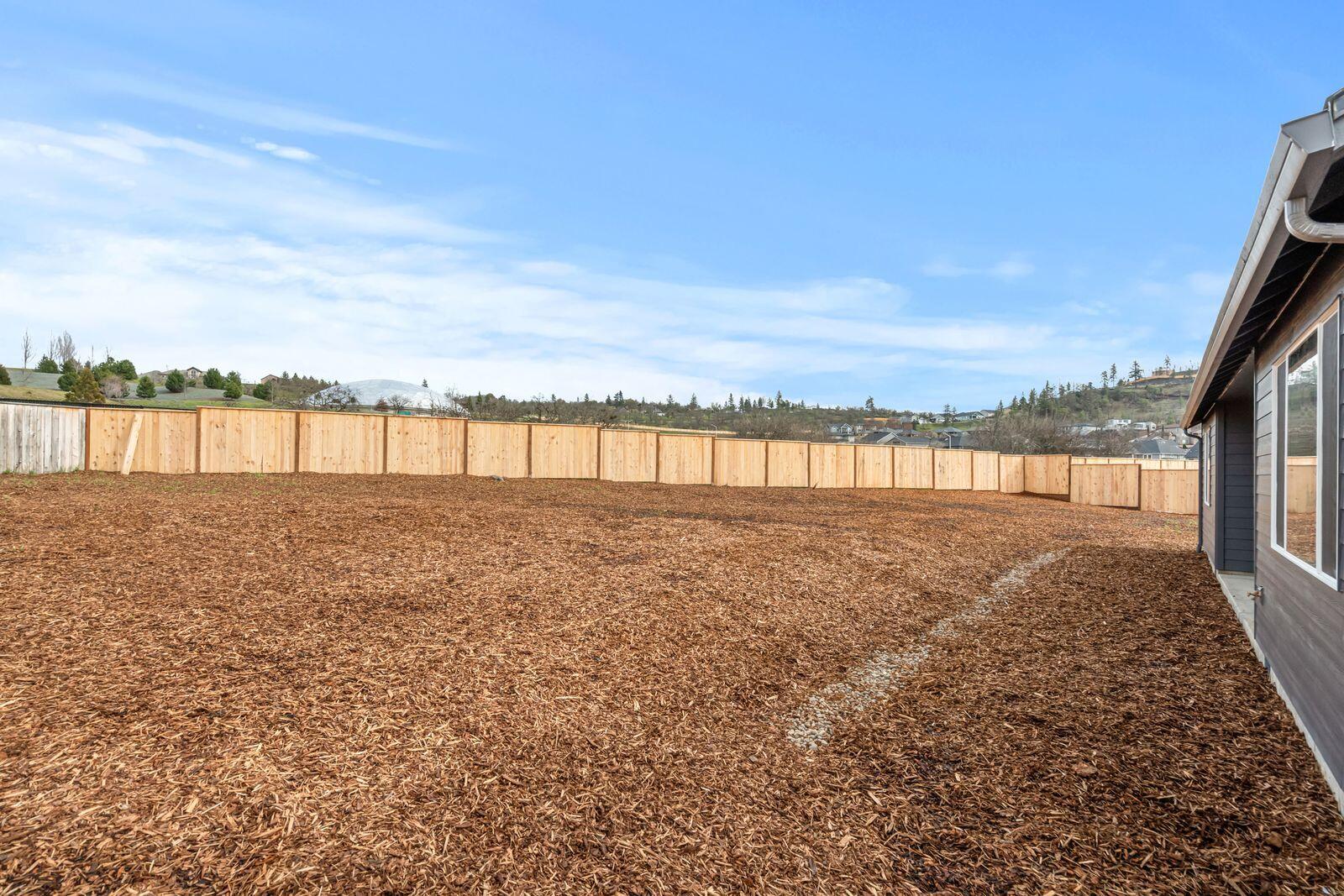 1159 Pumpkin Ridge, Unit 323 Eagle Point, OR 97524 - Photo 37 of 37
