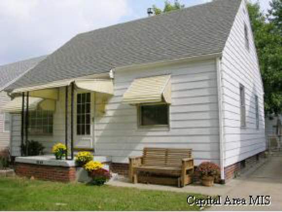 2140 North 6th Street Springfield, IL 62702 - Photo 1 of 8