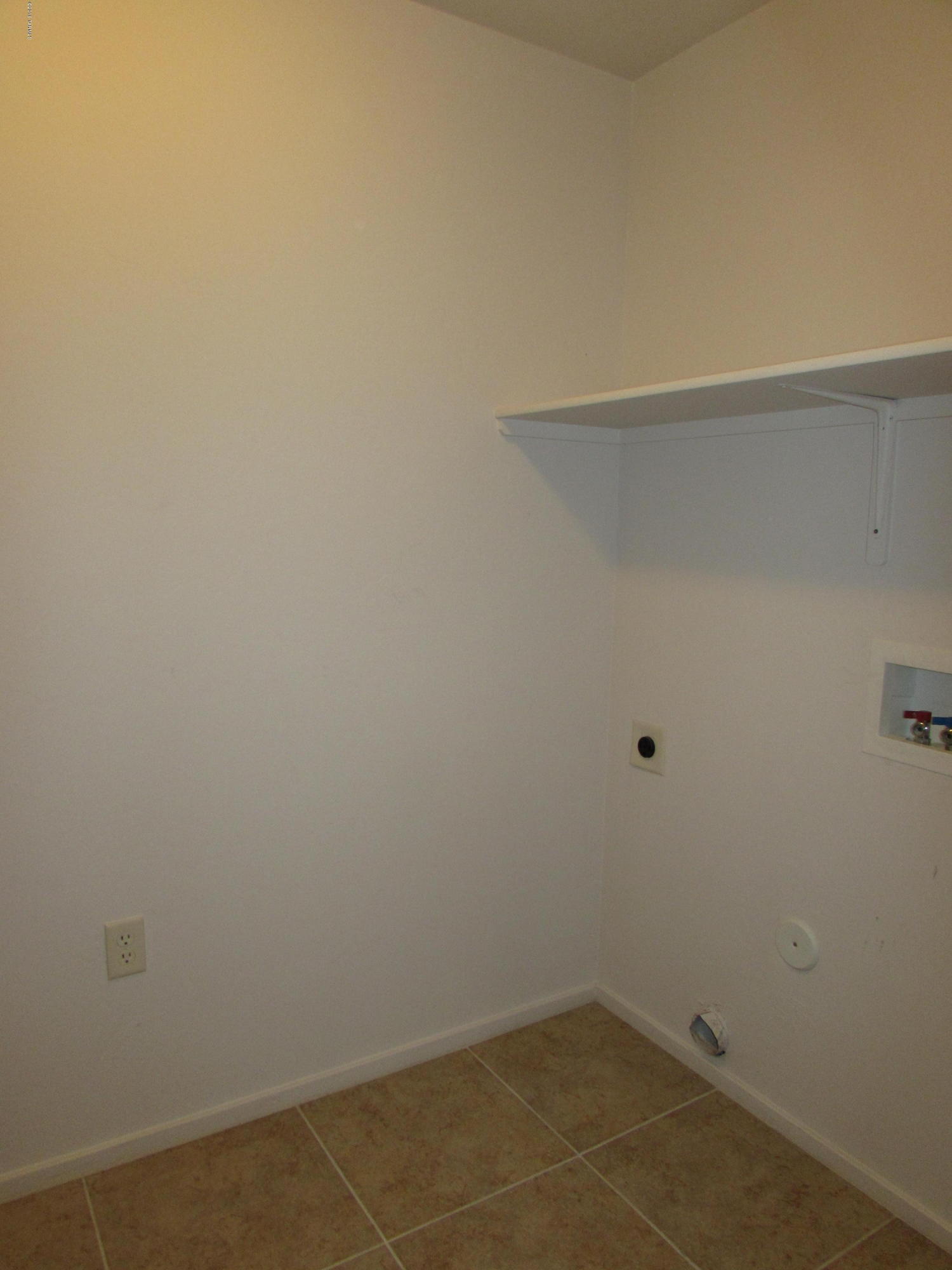 2018 East River Road, Unit 103 Tucson, AZ 85718 - Photo 11 of 12