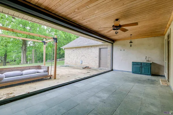 $460,000 | 480 Parrot Beak Road, Sterlington, LA 71280
