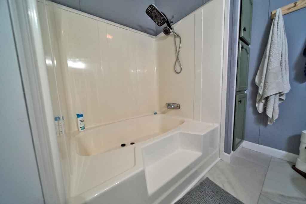 3157 Military Road Haynesville, ME 04497 - Photo 38 of 47 garden-tub-shower