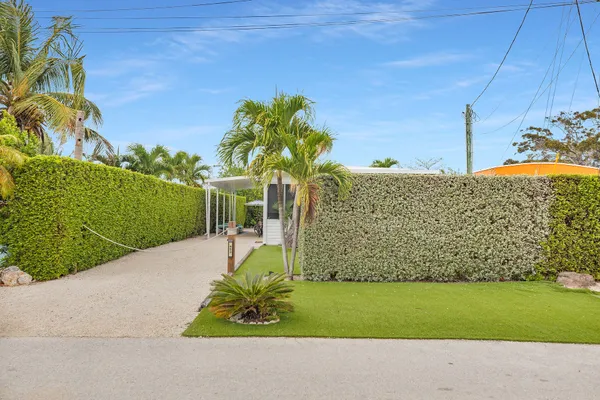 $540,000 | 553 Oldsmar Lane, Key Largo, FL 33037