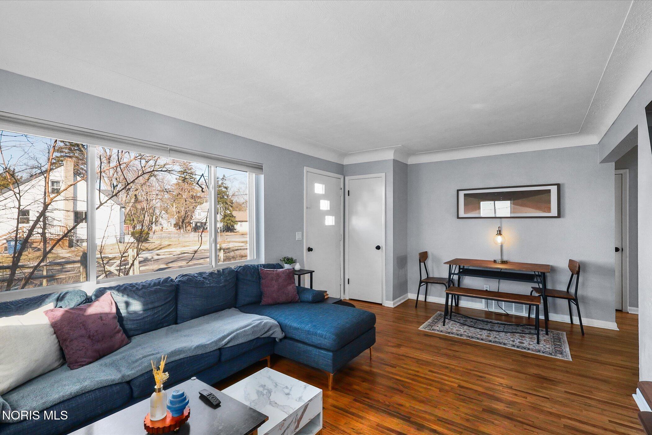 5541 Douglas Road Toledo, OH 43613 - Photo 6 of 23 08-IMG_9465