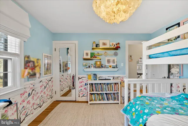 $7,000 | 2412 North Columbus Street, Arlington, VA 22207