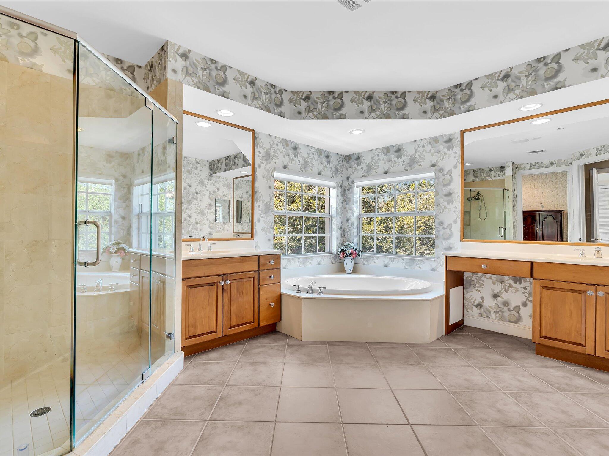 5575 Northeast Trieste Way Boca Raton, FL 33487 - Photo 26 of 38 Primary Bath