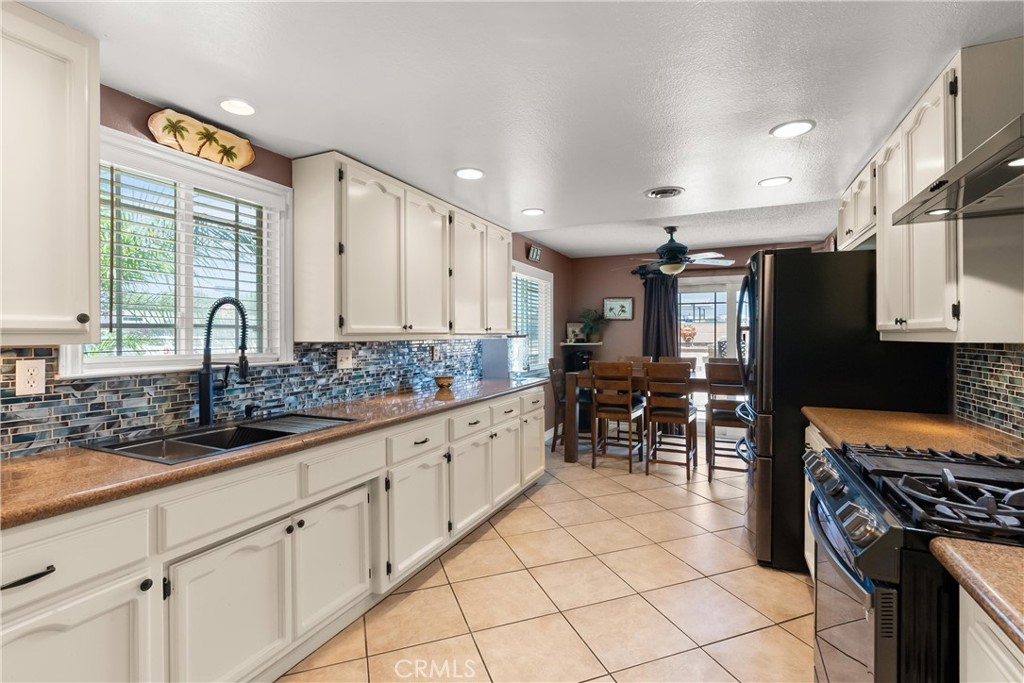 2196 Stocker Street Pomona, CA 91767 - Photo 15 of 34