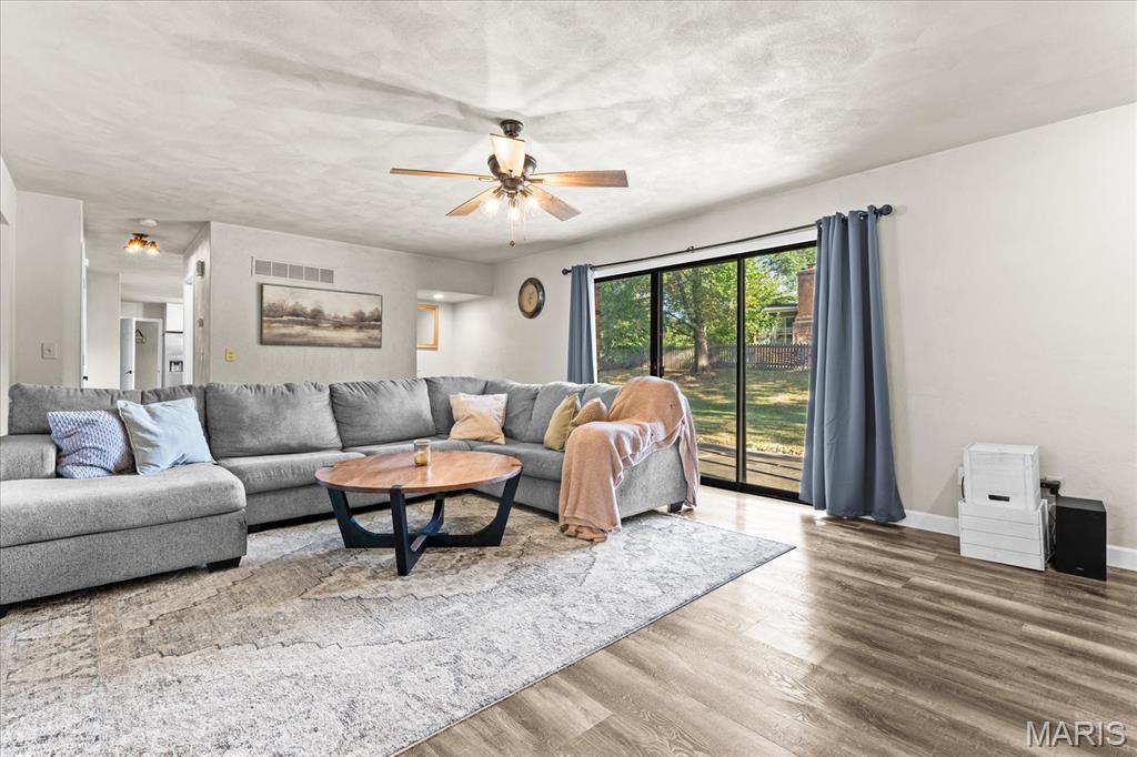 102 Pheasant Run O'Fallon, IL 62269 - Photo 19 of 55 Gallery Image 19