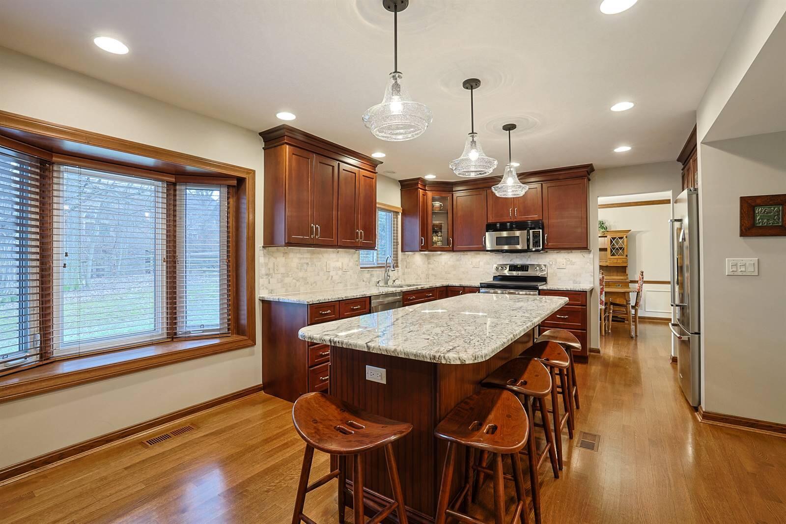 852 Deer Ridge Court Fort Mitchell, KY 41017 - Photo 20 of 43 020-Eat-in-Kitchen