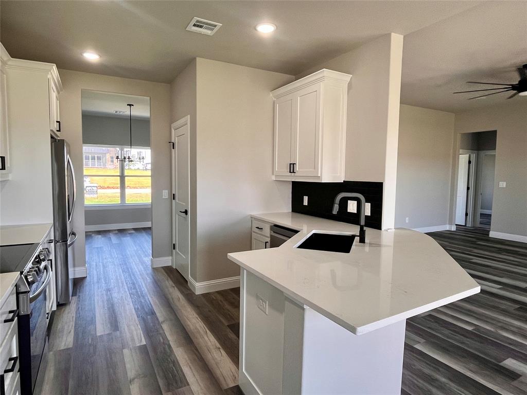 1404 Dixie Road Whitesboro, TX 76273 - Photo 23 of 35