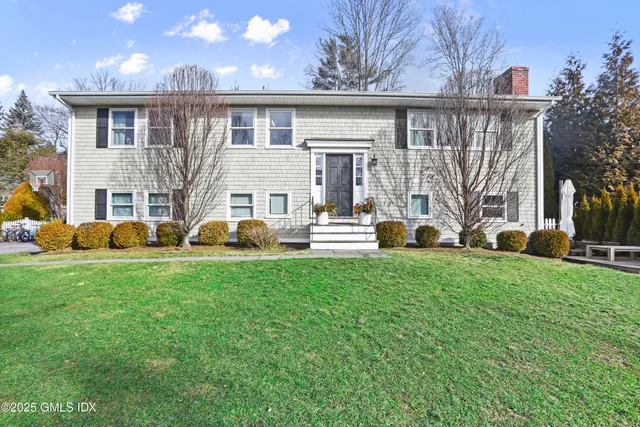 $15,500 | 6 Meadowbank Road, Old Greenwich, CT 06870