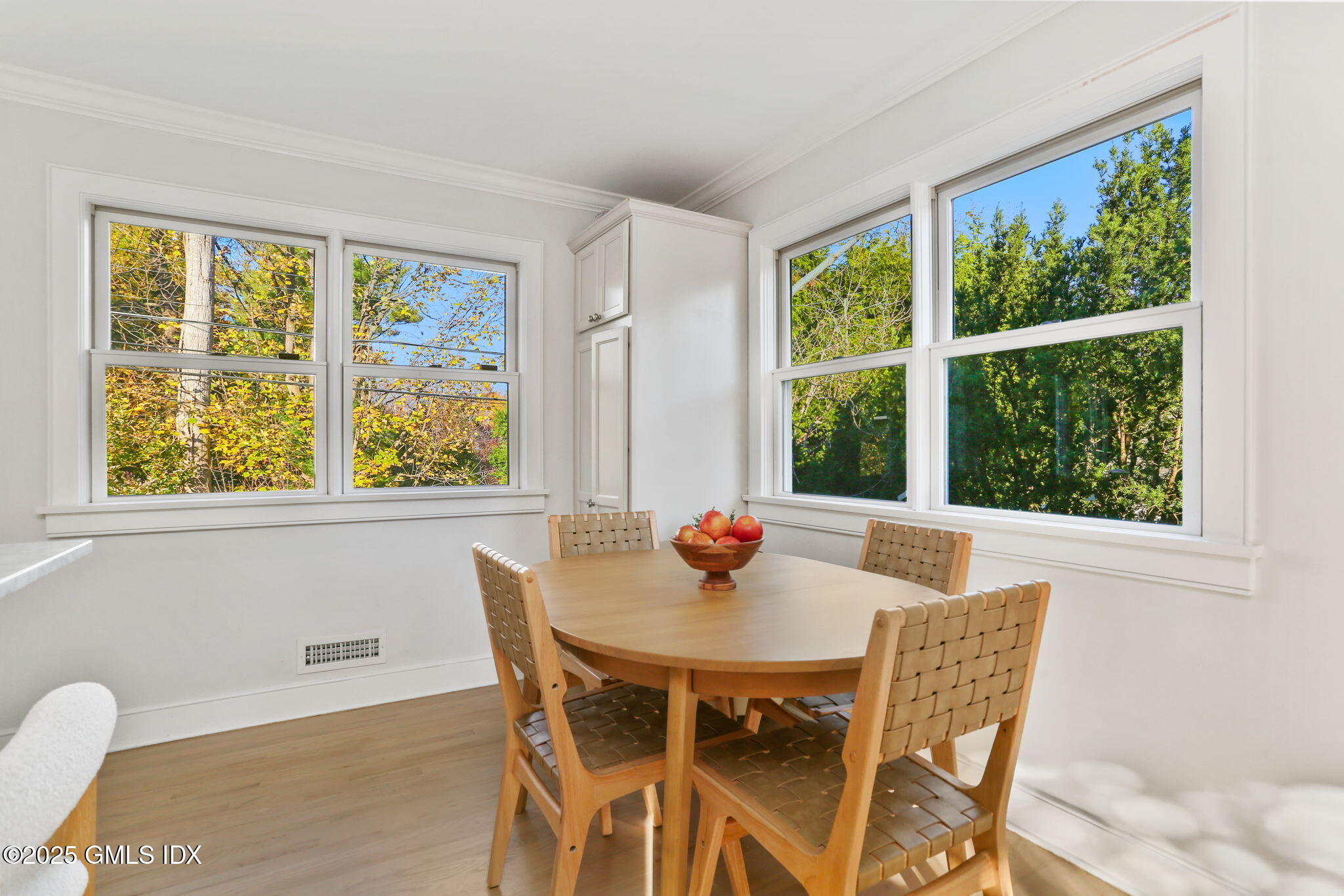 6 Meadowbank Road Old Greenwich, CT 06870 - Photo 5 of 30 a dining room with furniture and window