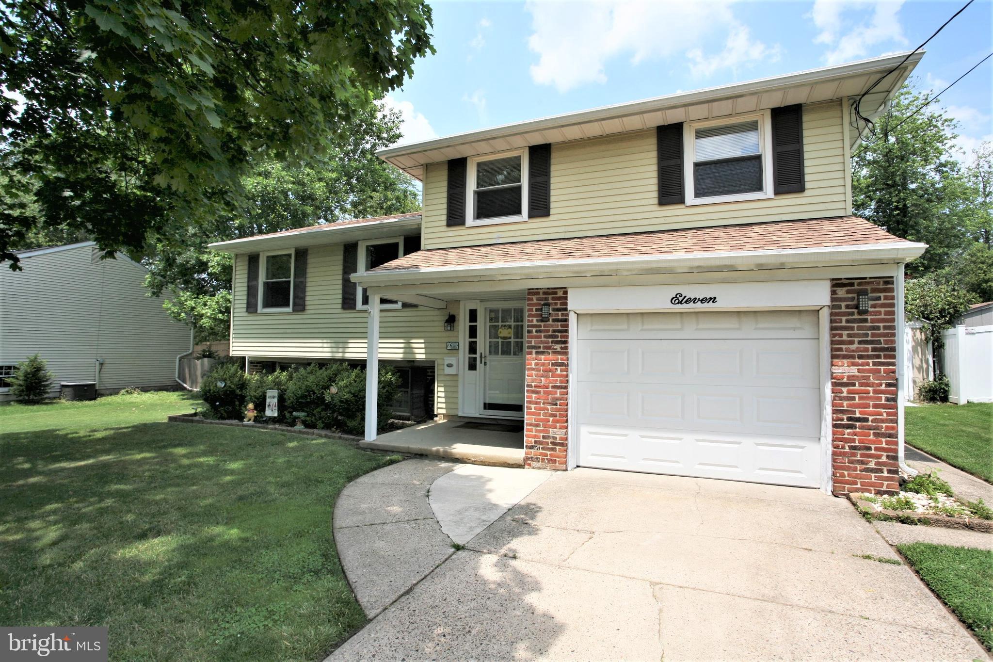 11 Hillcrest Road Stratford, NJ 08084 - Photo 1 of 41