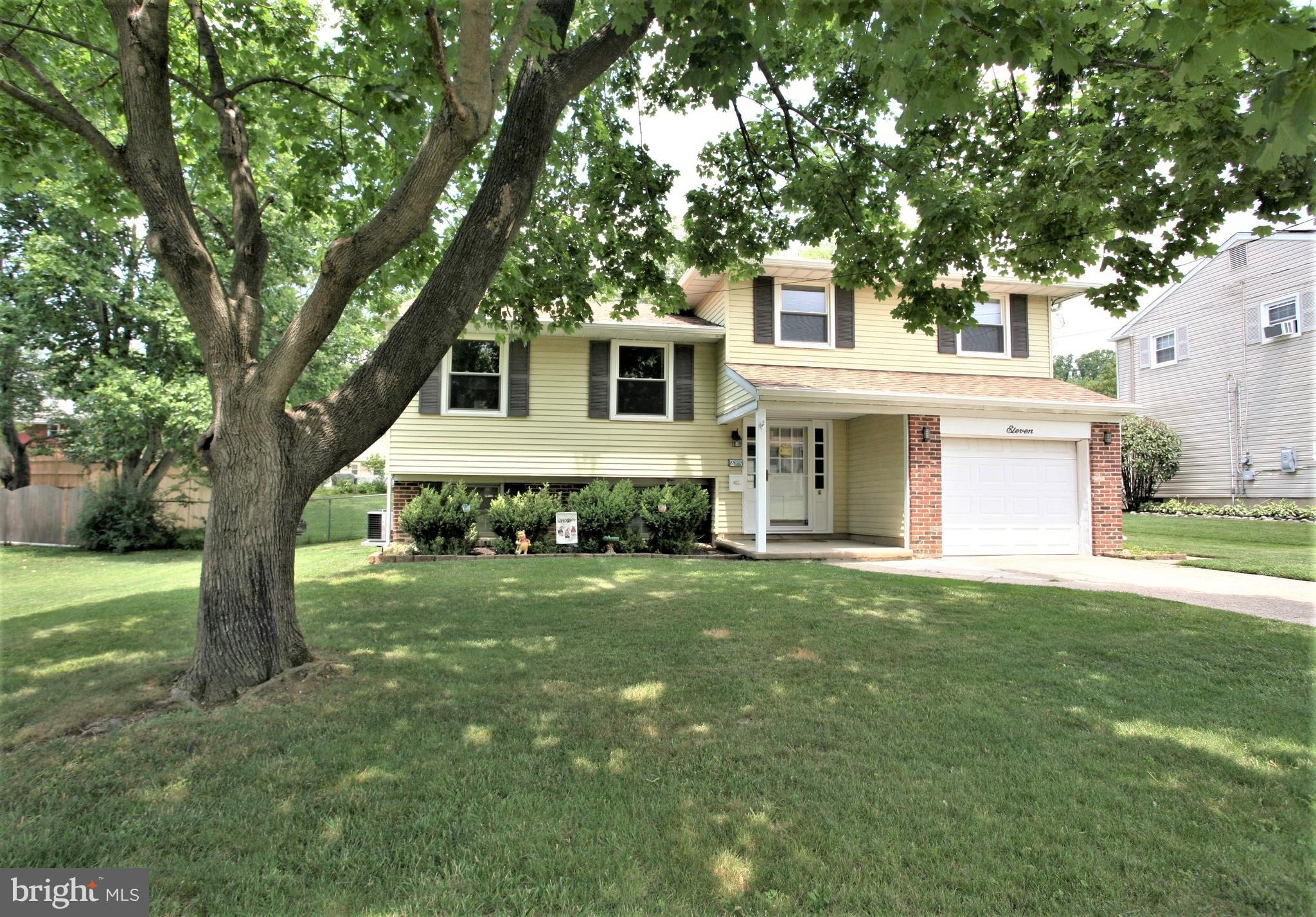 11 Hillcrest Road Stratford, NJ 08084 - Photo 2 of 41