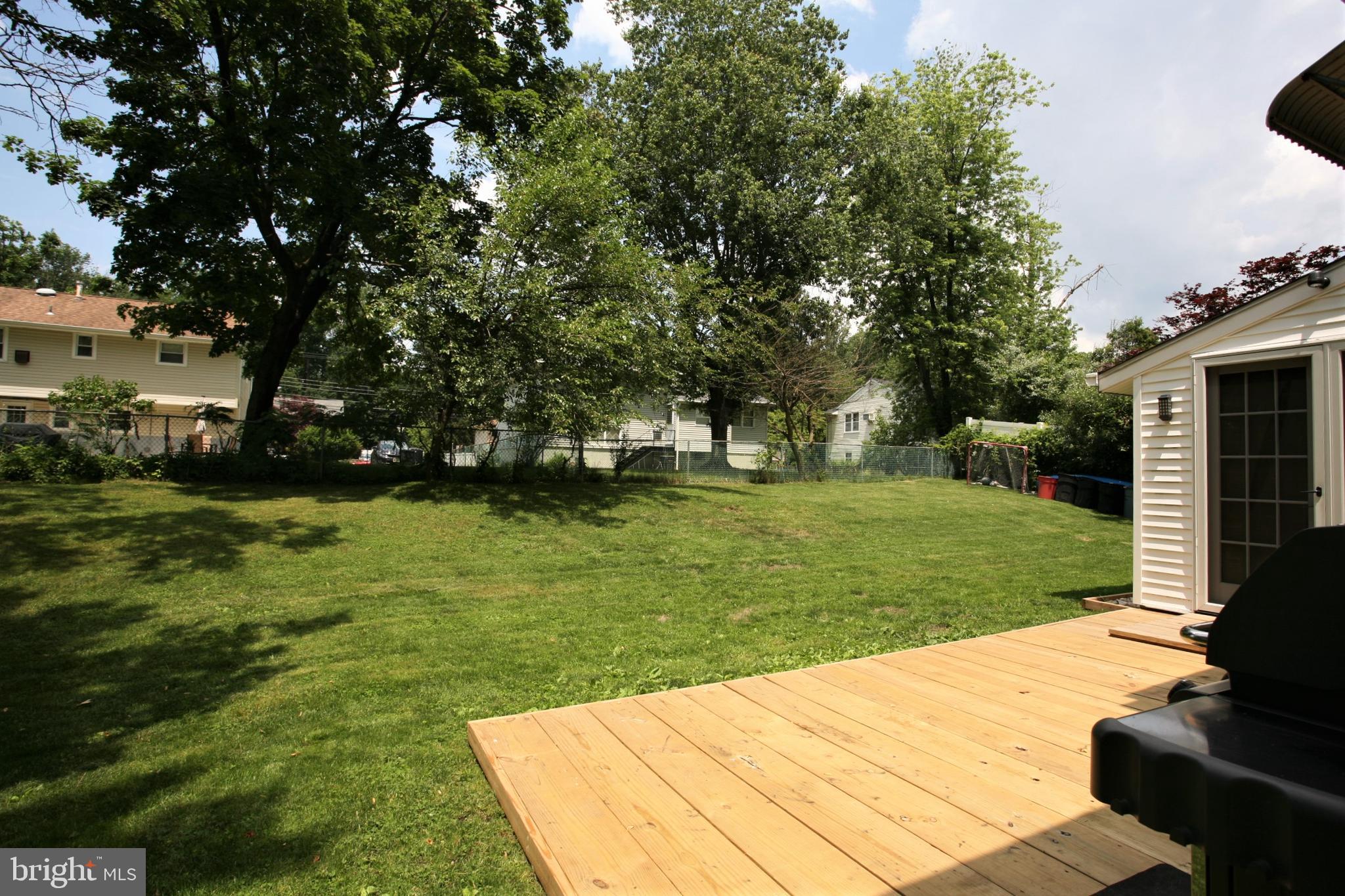 11 Hillcrest Road Stratford, NJ 08084 - Photo 40 of 41