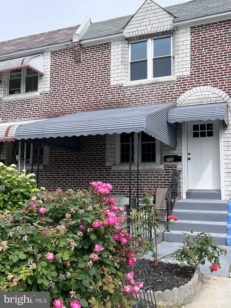 205 Cambridge Road Clifton Heights, PA 19018 - Photo 1 of 32 Gallery Image 1