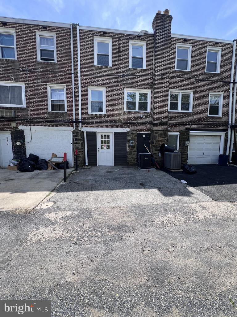 205 Cambridge Road Clifton Heights, PA 19018 - Photo 31 of 32 Gallery Image 31