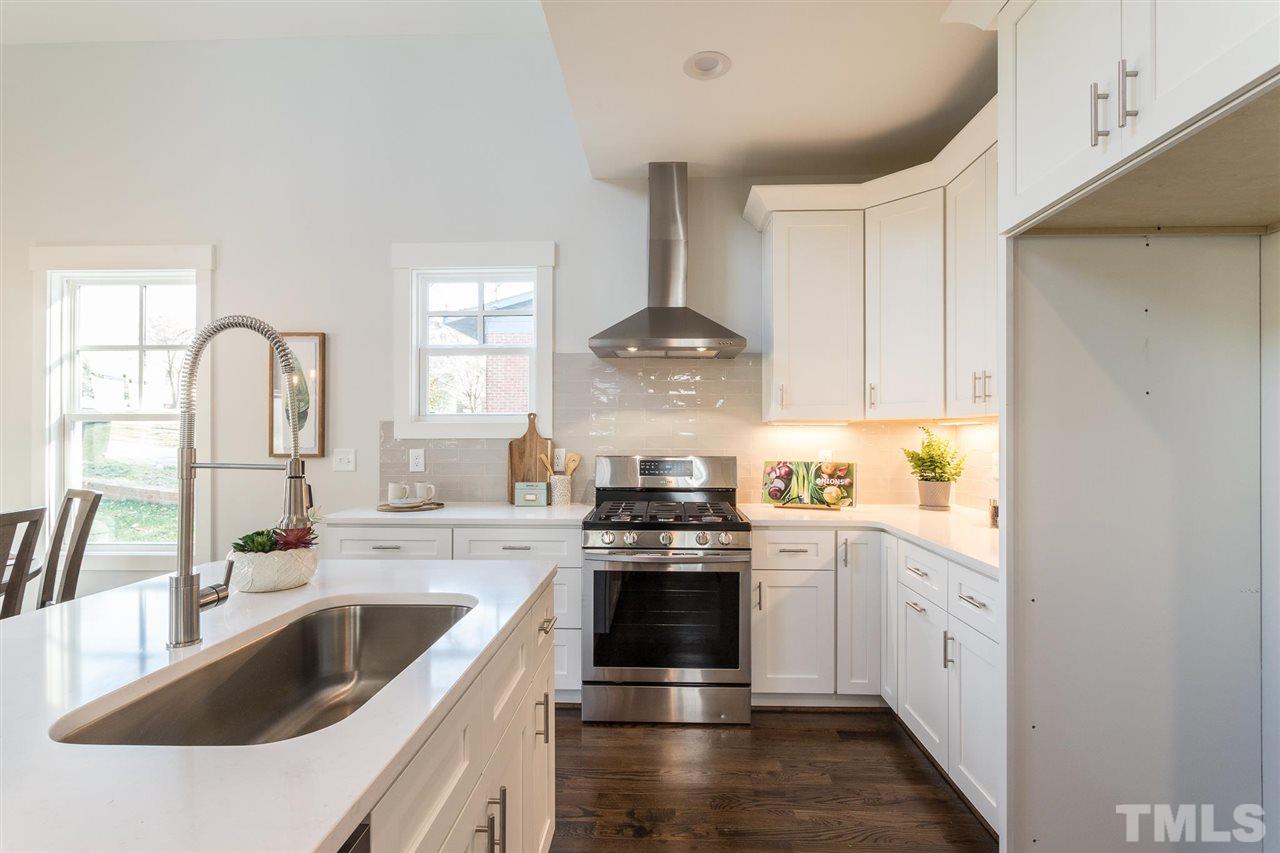 832 South State Street Raleigh, NC 27601 - Photo 2 of 23