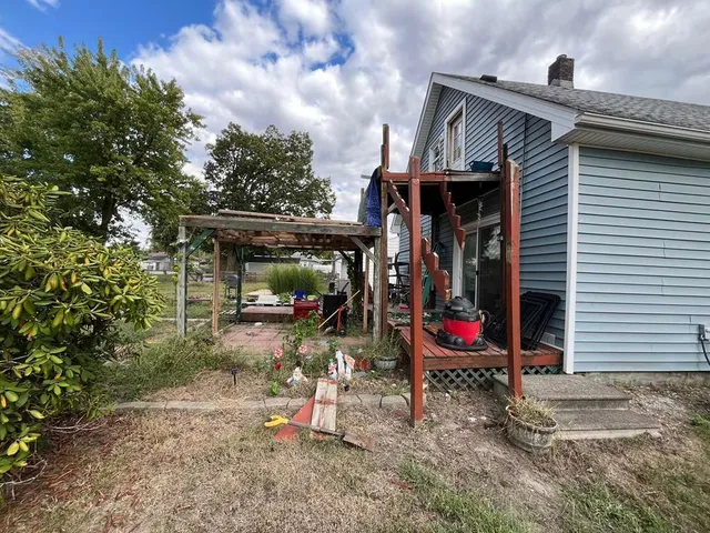 a view of outdoor space