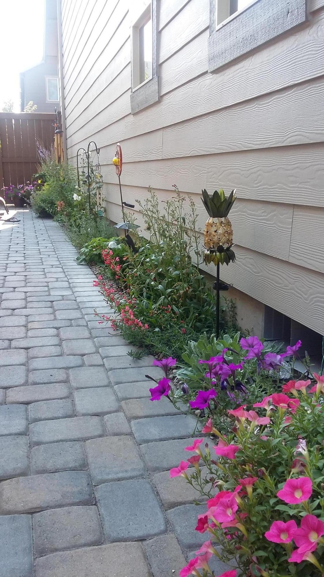 20941 Sotra Loop Bend, OR 97702 - Photo 23 of 36 Garden