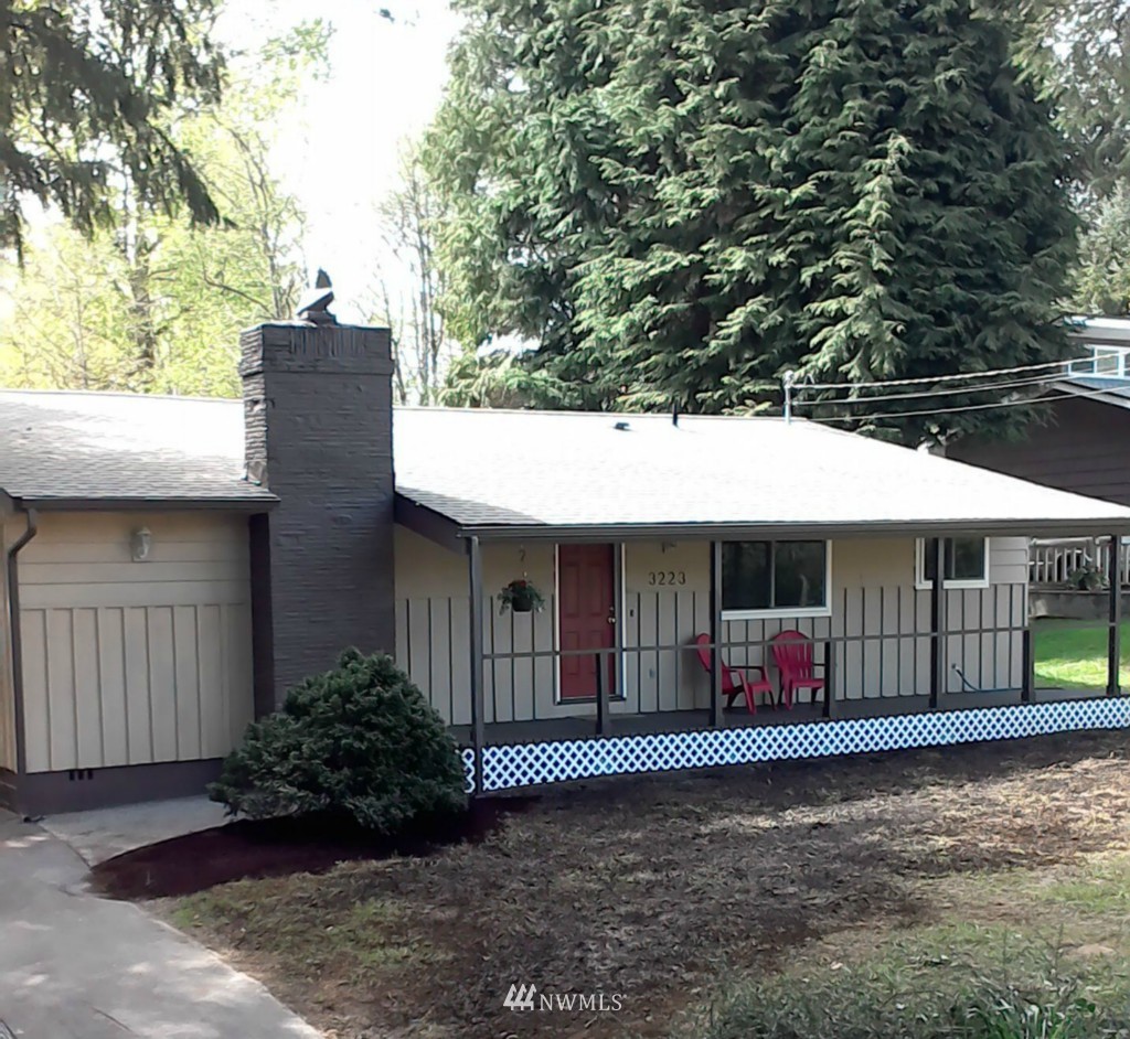 3223 Laurel Road Longview, WA 98632 - Photo 2 of 14 Gallery Image 2